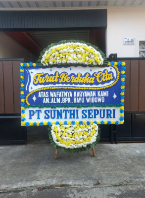 Papan Bunga Duka di Palak Aneh